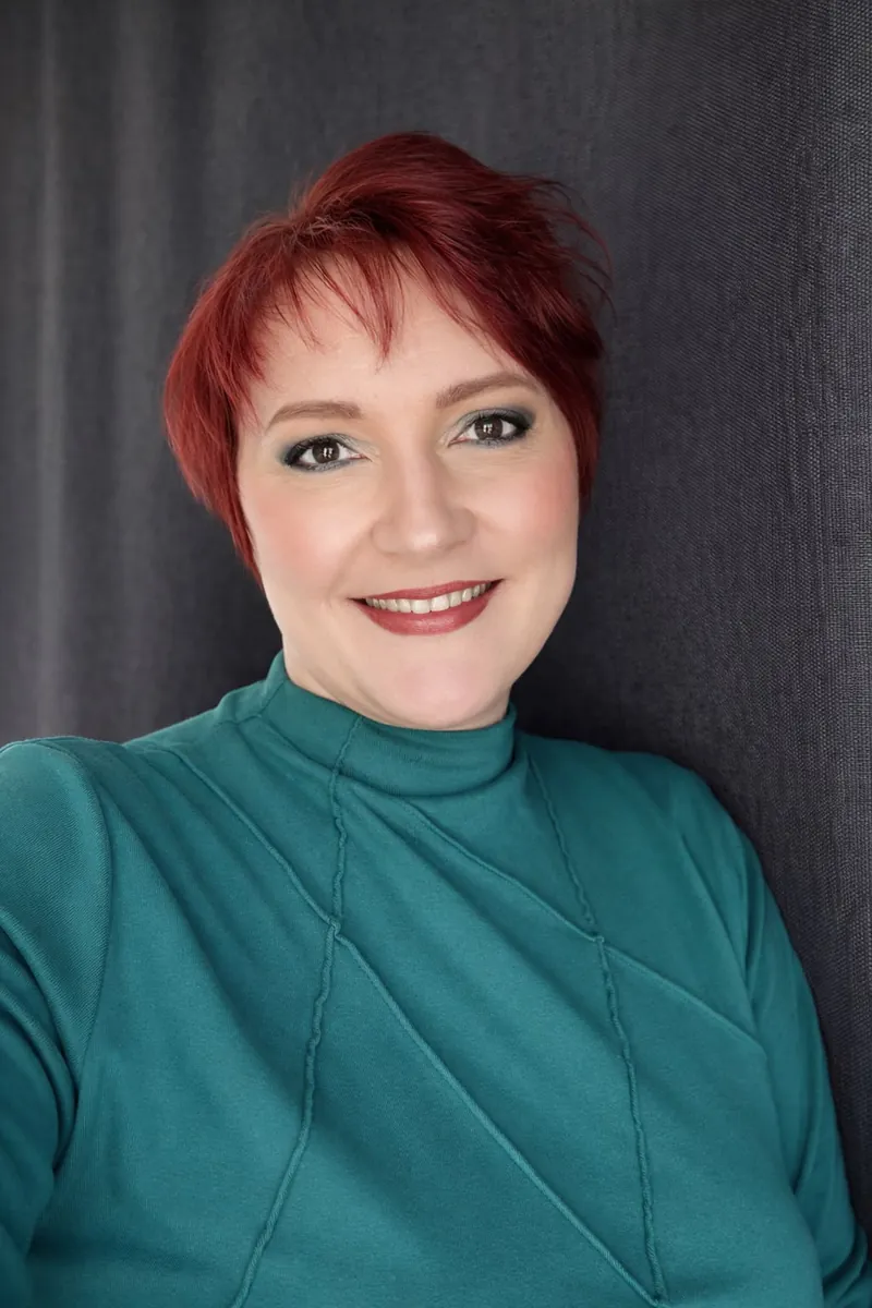 Tatjana värianalyysin jälkeen omissa väreissään